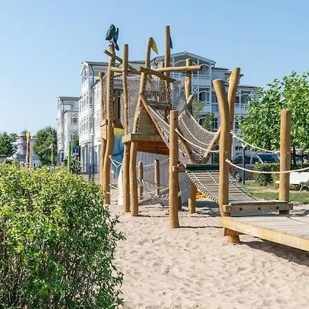 Family Complex In * Sellin (Rugen)